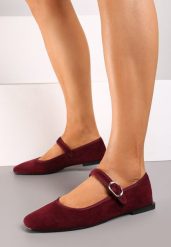 Bordowe Balerinki o Kwadratowym Nosku w Stylu Mary Jane z Paseczkiem Naiva. Czerwone baleriny Renee, bez wzorów, biznesowe, bez obcasa, bez zapięcia. W wyprzedaży za 59.99 zł.