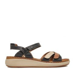 Sandały Lasocki. Czarne sandały Lasocki, bez wzorów, bez obcasa, na płaskiej podeszwie, bez zapięcia. Za 169.99 zł.