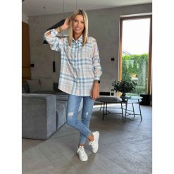 Koszula Cheer Light Blue. Niebieskie koszule ClothStore, l, bez wzorów, z jeansu, biznesowe, bez kołnierzyka, bez ramiączek. Za 139.00 zł.