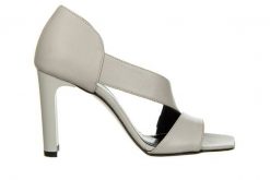 Sandały Bayla-159 4556 002-P Szary Lico 159133, Skóra naturalna - 40. Szare sandały Bayla, bez wzorów, z materiału, z otwartym noskiem, bez obcasa, na słupku, bez zapięcia. W wyprzedaży za 179.10 zł.