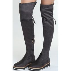 Szare Kozaki Chortle. Kozaki marki Kazar. Za 129.99 zł.