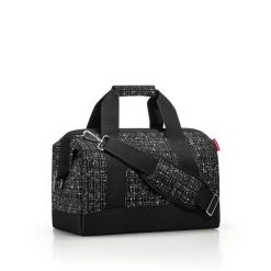Torba ALLROUNDER M, bouclé black. Czarne torby podróżne Reisenthel, bez wzorów, z materiału, na ramię. Za 277.00 zł.