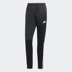 Spodnie treningowe do piłki nożnej ADIDAS Sereno. Czarne spodnie dresowe adidas, bez wzorów, z dresówki. Za 149.99 zł.