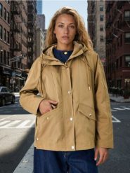 Krótka parka z kapturem z twillu - zielony. Zielone płaszcze Sinsay, l, bez wzorów, z kapturem. Za 79.99 zł.