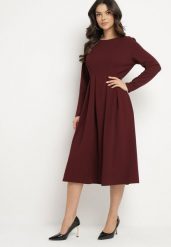 Bordowa Elegancka Sukienka Rozkloszowana Temarielis. Czerwone sukienki Born2be, m, bez wzorów, eleganckie, bez kołnierzyka, bez ramiączek, midi, oversize. W wyprzedaży za 118.99 zł.