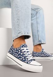 Granatowe Trampki z Niską Cholewką w Kwiatowy Wzór Addmiria. Niebieskie trampki Renee, bez wzorów, z jeansu, przed kostkę, bez zapięcia. W wyprzedaży za 47.99 zł.