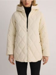 Pikowana kurtka oversize - kremowy. Białe kurtki Reserved, l, bez wzorów, z tkaniny, bez kaptura. Za 259.99 zł.
