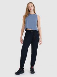 4F Spodnie casual damskie - czarne XXL. Czarne spodnie materiałowe 4f, bez wzorów, z materiału, casualowe. W wyprzedaży za 139.99 zł.