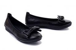 JOSEF SEIBEL 70603 133 105 Josie 03 black-black, baleriny damskie. Czarne baleriny Josef Seibel, bez wzorów, ze skóry, bez obcasa, bez zapięcia. Za 350.91 zł.