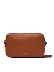 Calvin Klein Torebka Foil Logo Elongated Camera Bag LV04F3276G Brązowy. Brązowe listonoszki Calvin Klein, bez wzorów, ze skóry, bez dodatków. Za 409.99 zł.