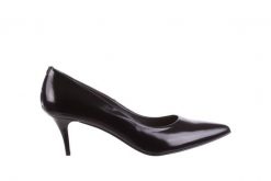 Czółenka Bayla-056 1595-1278 Czarne, Skóra naturalna - 36. Czarne czółenka Bayla, bez wzorów, ze skóry, eleganckie, bez obcasa, na szpilce, bez zapięcia. W wyprzedaży za 179.10 zł.