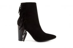 Botki Bayla-128 2005 147 Zamsz Czarny, Skóra naturalna - 37. Czarne botki Bayla, bez wzorów, ze skóry, bez obcasa, na obcasie, bez zapięcia. W wyprzedaży za 99.00 zł.