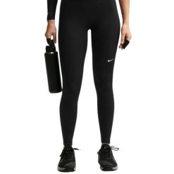 Legginsy damskie Nike Pro. Czarne legginsy Nike, bez wzorów, sportowe. Za 183.99 zł.