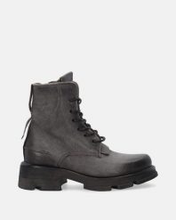 SZARE BOTKI DAMSKIE O041LEGEOBB017. Szare botki Venezia, bez wzorów, ze skóry, bez obcasa, bez zapięcia. Za 899.00 zł.