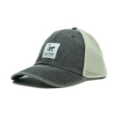 Czapka Trucker - Siatka Płótno - Bawełna / Jeden rozmiar (Czarny). Czarne czapki z daszkiem SURF MONKEY, bez wzorów, z bawełny, sportowe. Za 159.95 zł.