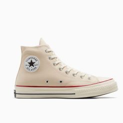 Buty CONVERSE CHUCK 70 HI Beżowy. Brązowe buty treningowe Converse, bez wzorów, bez zapięcia. Za 380.05 zł.