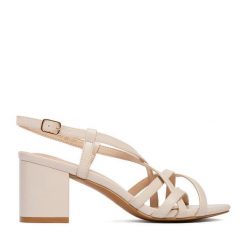 Sandały JENNY. Brązowe sandały Jenny, bez wzorów, bez obcasa, na słupku, bez zapięcia. Za 119.99 zł.