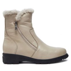 Botki Caprice. Botki Caprice, bez wzorów, bez obcasa, na płaskiej podeszwie, bez zapięcia. Za 279.99 zł.