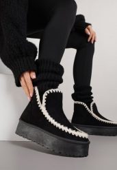 Czarne Śniegowce na Platformie Ozdobione Haftowanym Wzorem Naretusa. Czarne śniegowce Renee, bez wzorów, z jeansu, bez zapięcia. Za 79.99 zł.