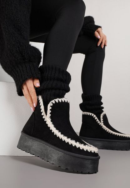 Czarne Śniegowce na Platformie Ozdobione Haftowanym Wzorem Naretusa. Czarne śniegowce Renee, bez wzorów, z jeansu, bez zapięcia. Za 79.99 zł.