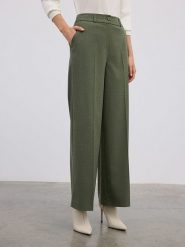 BGN Spodnie w kolorze zielonym rozmiar: 38. Zielone spodnie materiałowe BGN, bez wzorów, z materiału, z podwyższonym stanem. Za 139.87 zł.