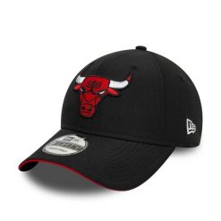 Czapka New Era 9Forty Chicago Bulls. Czarne czapki z daszkiem New Era, bez wzorów, z bawełny, eleganckie. Za 133.10 zł.