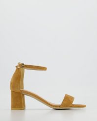 BRĄZOWE SANDAŁY NA SŁUPKU 371 CAMOSC CAMEL. Brązowe sandały Venezia, bez wzorów, ze skóry, bez obcasa, na słupku, bez zapięcia. Za 279.00 zł.