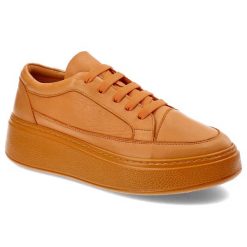 Pomarańczowe Sneakersy Venezia Stylowe Obuwie Damskie. Brązowe buty treningowe Venezia, na wiosnę, bez wzorów, ze skóry, bez zapięcia. Za 350.99 zł.