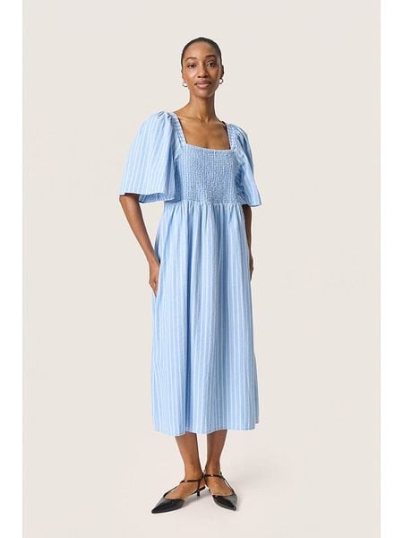 Soaked in Luxury Sukienka "Anvitte" w kolorze błękitnym rozmiar: L. Niebieskie sukienki Soaked in Luxury, l, bez wzorów, z bawełny, bez kołnierzyka, bez ramiączek, maxi, rozkloszowane. Za 170.47 zł.