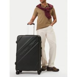 Walizka duża Reebok. Czarne walizki Reebok, duże. Za 349.99 zł.