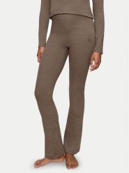 Triumph Spodnie piżamowe Smart Thermal 10221491 Brązowy Slim Fit. Brązowe piżamy Triumph, m, bez wzorów, z syntetyku, bez kołnierzyka, bez ramiączek. Za 133.00 zł.