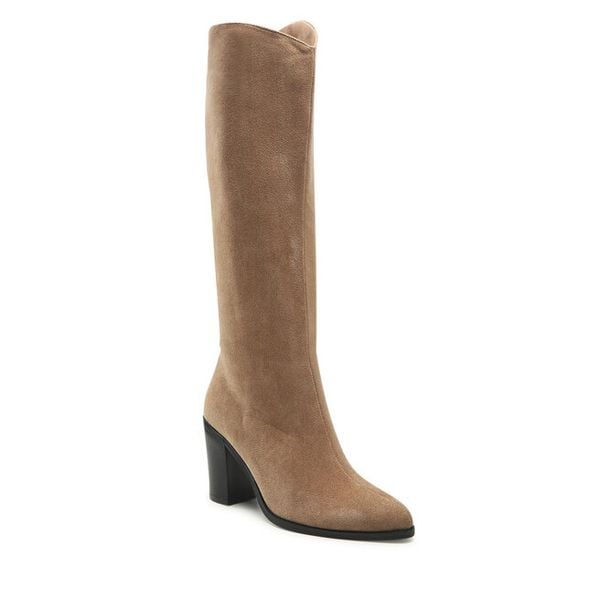 Kozaki DeeZee. Brązowe kozaki DeeZee, bez wzorów, bez obcasa, na słupku, bez zapięcia. Za 249.99 zł.