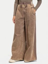 Adidas Spodnie materiałowe Corduroy Sst KD8782 Brązowy Wide Leg. Brązowe spodnie materiałowe adidas, bez wzorów, z bawełny. Za 529.99 zł.