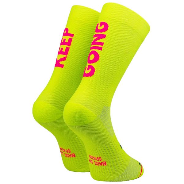 KEEP GOING YELLOW - SKARPETKI DO BIEGANIA. Żółte skarpetki SPORCKS, bez wzorów, z nylonu. Za 156.00 zł.