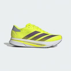 Buty Adizero SL 2. Czerwone buty do biegania adidas, bez wzorów, bez zapięcia, do biegania. Za 569.00 zł.
