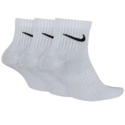 Skarpetki treningowe Nike Everyday Lightweight Ankle 3 pack do kostki. Białe skarpetki Nike, bez wzorów. Za 59.90 zł.