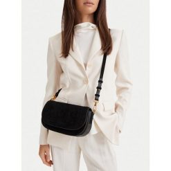Torebka Badura. Czarne torebki klasyczne Badura, bez wzorów, klasyczne, bez dodatków. Za 263.99 zł.