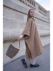 Maison héritage PARIS Skórzana torebka "Leyla" w kolorze szarobrązowym - 28 x 26 x 14 cm rozmiar: onesize. Brązowe torebki klasyczne maison héritage PARIS, bez wzorów, z materiału, przez ramię, bez dodatków. Za 282.99 zł.