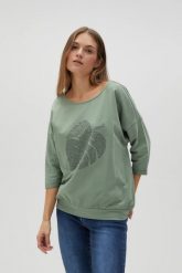 Bawełniana bluza z rękawami 3/4 oliwkowa. Zielone bluzy MOODO, l, bez wzorów, z bawełny, bez kaptura. Za 99.99 zł.