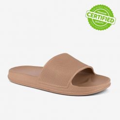 Klapki damskie Coqui Tora. Brązowe klapki Coqui, bez wzorów, z materiału, bez obcasa, bez zapięcia. Za 116.99 zł.