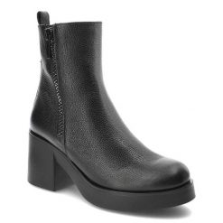 Czarne Botki Lemar Ocieplane Skórzane Buty Na Obcasie. Czarne botki Lemar, bez wzorów, ze skóry, klasyczne, bez obcasa, na obcasie, bez zapięcia. Za 349.00 zł.