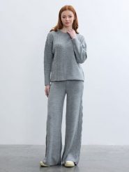 BGN Sweter w kolorze szarym rozmiar: 34. Szare swetry BGN, bez wzorów, ze splotem, bez ramiączek. Za 121.99 zł.