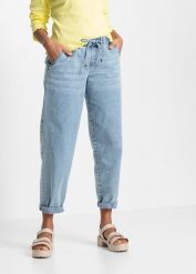 Jeansy barrel, średni stan, z elastyczną gumą w talii. Niebieskie jeansy bonprix, bez wzorów, z gumy. Za 147.99 zł.