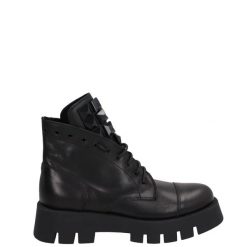 SKÓRZANE BOTKI H2 VITELLO NERO. Botki Venezia, bez wzorów, ze skóry, bez obcasa, bez zapięcia. Za 349.00 zł.
