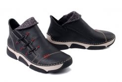 RIEKER 45983-00 black combiantion, botki damskie. Czarne botki Rieker, bez wzorów, bez obcasa, bez zapięcia. Za 349.90 zł.