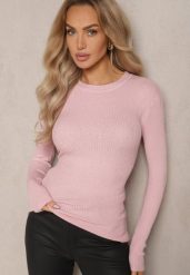 Jasnoróżowy Prążkowany Sweter z Bawełną Ozdobiony Cyrkoniami Romilea. Czerwone swetry Renee, bez wzorów, z bawełny, casualowe, bez ramiączek. Za 49.99 zł.