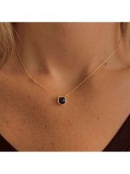 OR Carats Złoty naszyjnik z diamentami rozmiar: onesize. Niebieskie naszyjniki OR Carats, z materiału, z diamentem, złote. Za 816.46 zł.