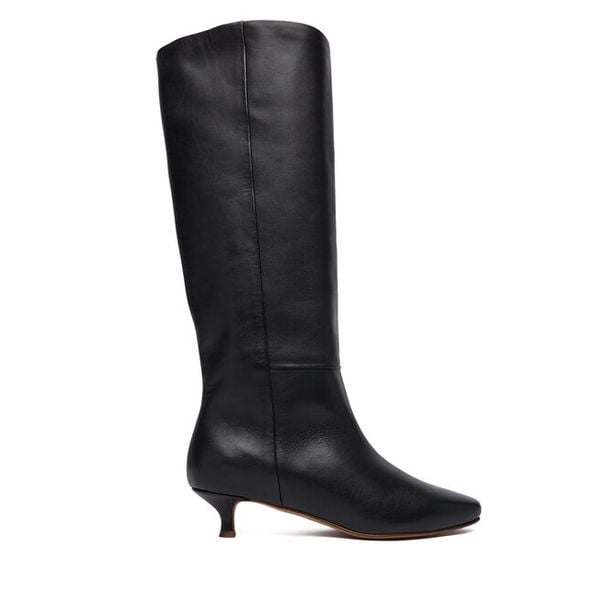 Kozaki Balagan. Czarne kozaki BALAGAN, bez wzorów, bez obcasa, na szpilce, bez zapięcia. Za 1,099.00 zł.