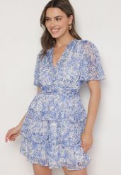 Niebieska Sukienka z Falbanami i Abstrakcyjnym Wzorem Rinasea. Niebieskie sukienki Born2be, na co dzień, l, bez wzorów, z jeansu, eleganckie, bez kołnierzyka, bez ramiączek, mini. Za 169.99 zł.