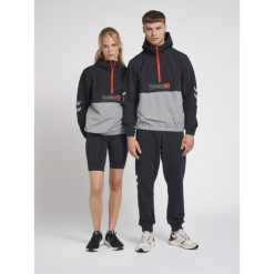 Kurtka błyskawiczna Hummel hmllgc musa wov. Czarne kurtki Hummel, xs, bez wzorów, sportowe, bez kaptura. Za 297.65 zł.